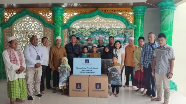 Persembahan Kasih Ramadan Paramount Land Serahkan Lebih dari 2.000 Paket Sembako
